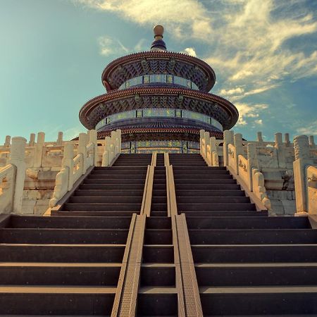 Nostalgia Hotel Beijing Guozijian Ghost Street - Near Beijing Lama Temple, Beihai Park, Jingshan Park, Drum Tower, Houhai Bar Street, Tian'Anmen Square, Located In Beijing Traditional Hutongs, 5 Minutes Away From Beixinqiao Metro Station Exterior photo