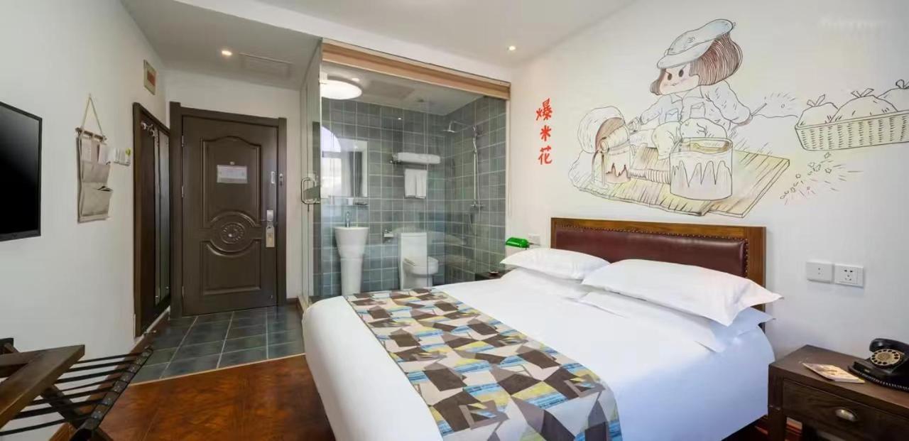 Nostalgia Hotel Beijing Guozijian Ghost Street - Near Beijing Lama Temple, Beihai Park, Jingshan Park, Drum Tower, Houhai Bar Street, Tian'Anmen Square, Located In Beijing Traditional Hutongs, 5 Minutes Away From Beixinqiao Metro Station Exterior photo