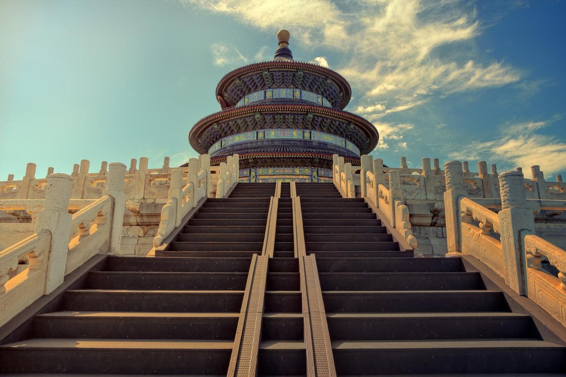 Nostalgia Hotel Beijing Guozijian Ghost Street - Near Beijing Lama Temple, Beihai Park, Jingshan Park, Drum Tower, Houhai Bar Street, Tian'Anmen Square, Located In Beijing Traditional Hutongs, 5 Minutes Away From Beixinqiao Metro Station Exterior photo